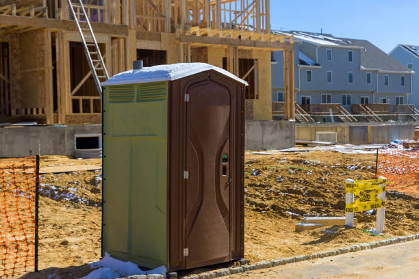 Porta potty delivery and setup in Marshall, WI